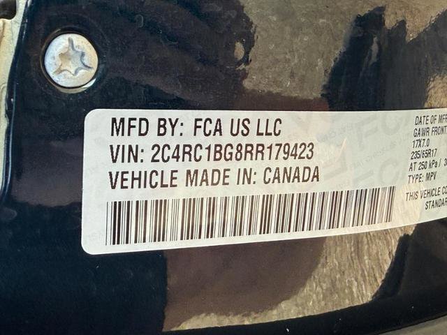 Used 2024 Chrysler Pacifica Touring-L image 24