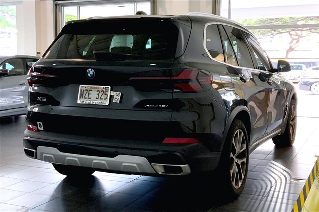 Used 2024 BMW X5 xDrive40i w/ Parking Assistance Package image 6