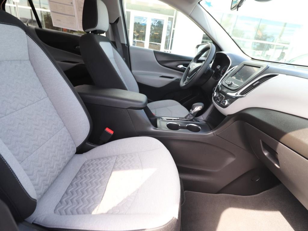 Used 2024 Chevrolet Equinox LS FWD image 14