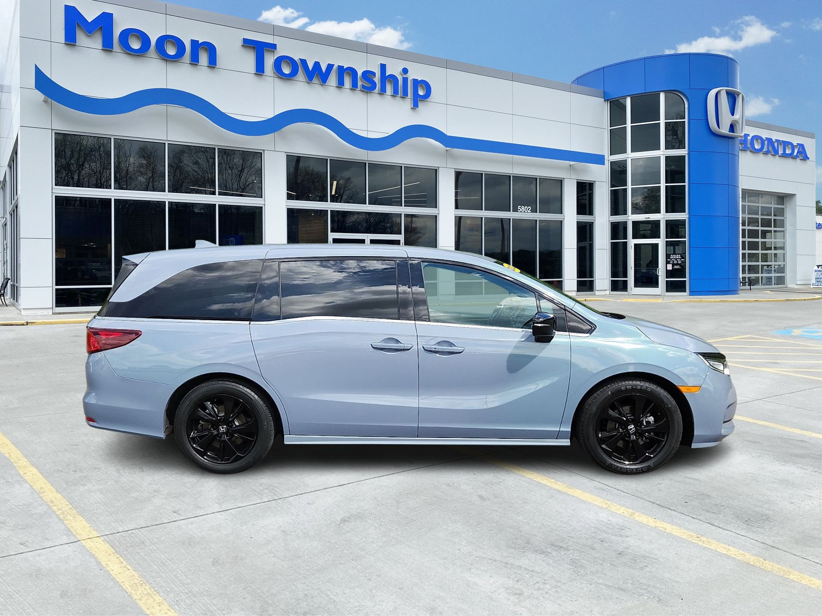 Used 2023 Honda Odyssey Sport image 7