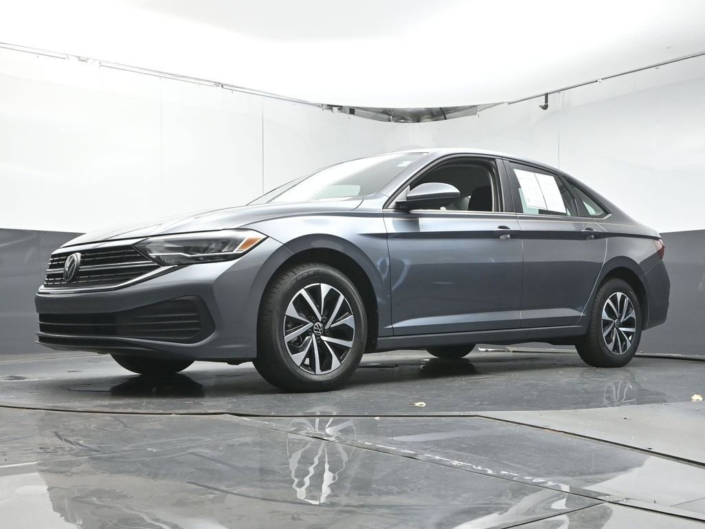 Used 2024 Volkswagen Jetta S image 31