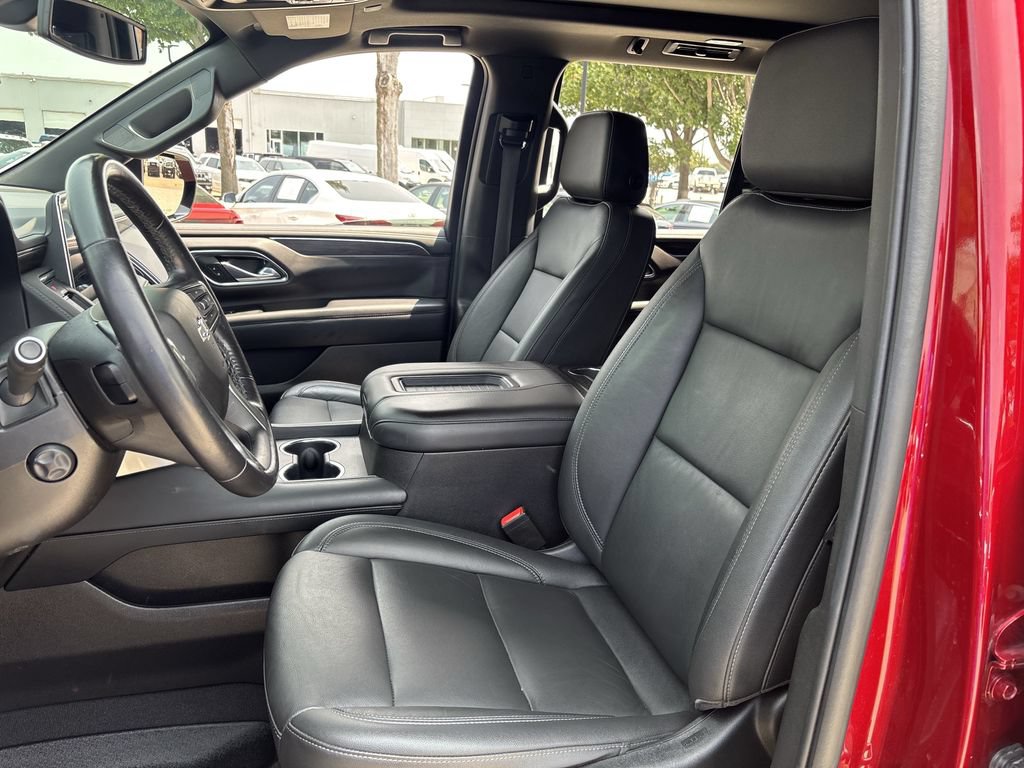 Used 2021 Chevrolet Tahoe Z71 w/ Luxury Package AWD/4WD image 22