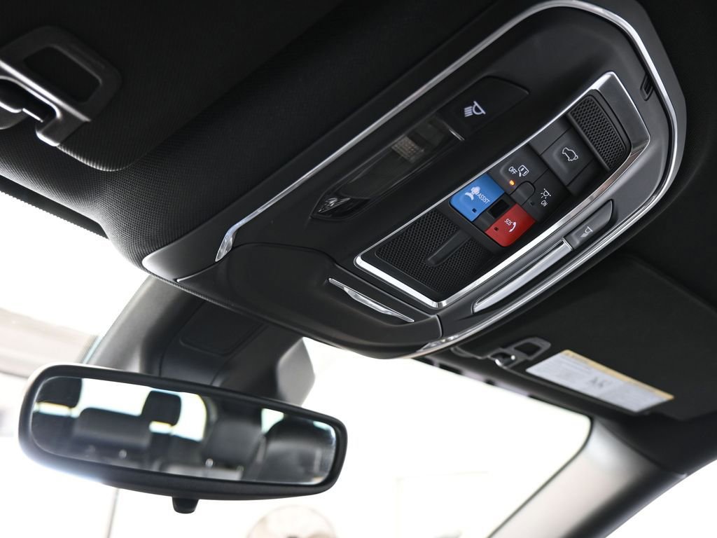 Used 2023 Jeep Grand Cherokee L Laredo image 22