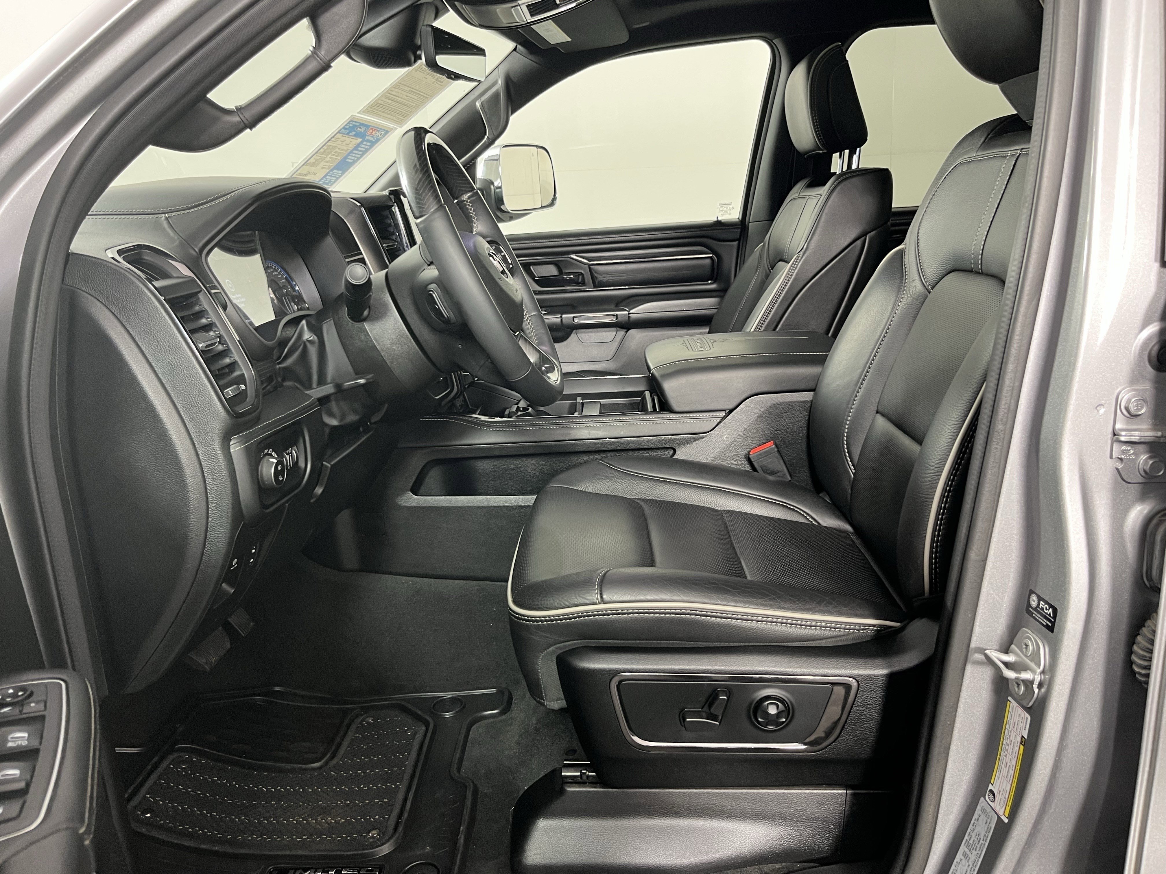 Used 2022 RAM 1500 Limited AWD/4WD image 10