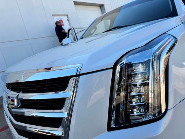 Used 2019 Cadillac Escalade 2WD image 25