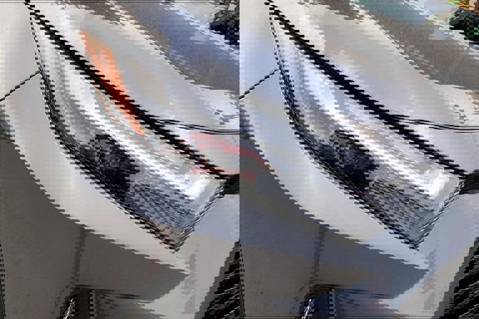 Used 2025 Toyota RAV4 XSE image 27