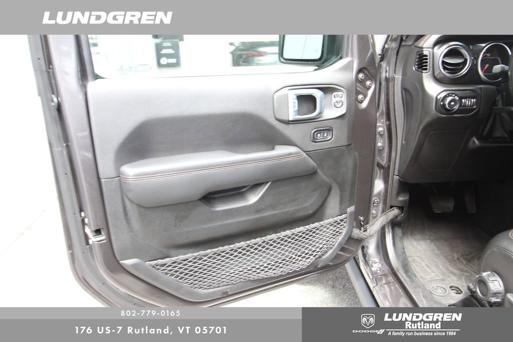 Used 2022 Jeep Wrangler Unlimited Rubicon w/ Dual Top Group AWD/4WD image 24