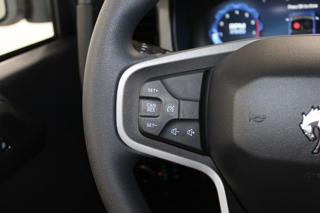 New 2025 Ford Bronco 4-Door image 32