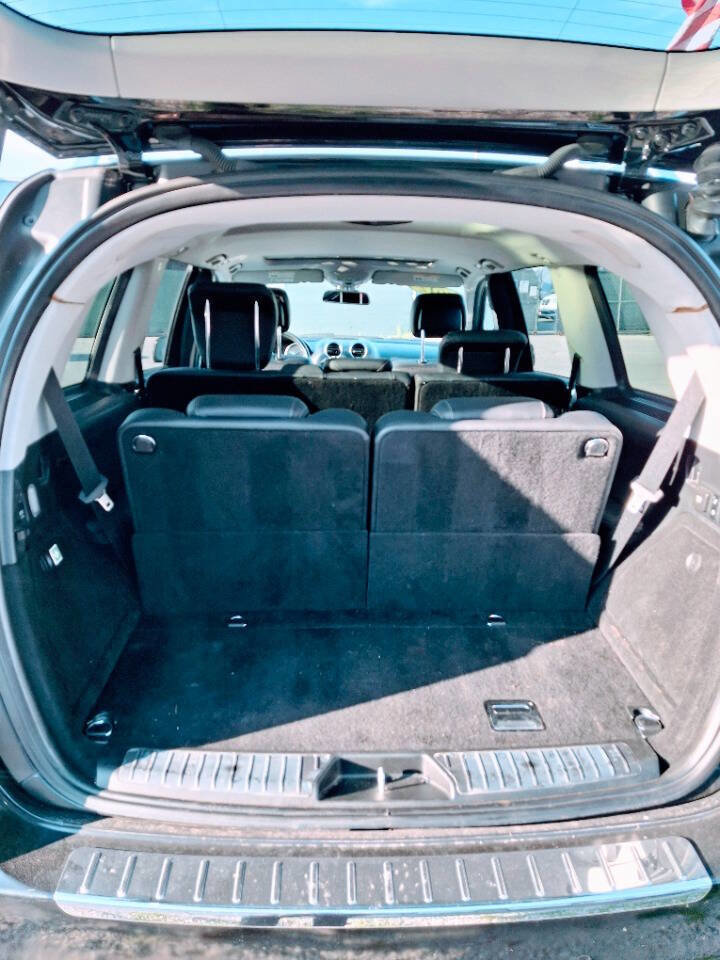 Used 2012 Mercedes-Benz GL 450 4MATIC w/ Premium 1 Pkg image 9