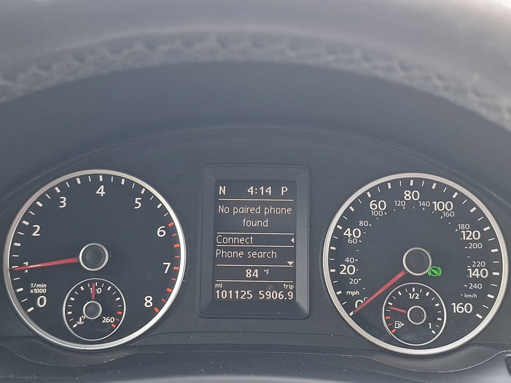 Used 2015 Volkswagen Tiguan S FWD image 17