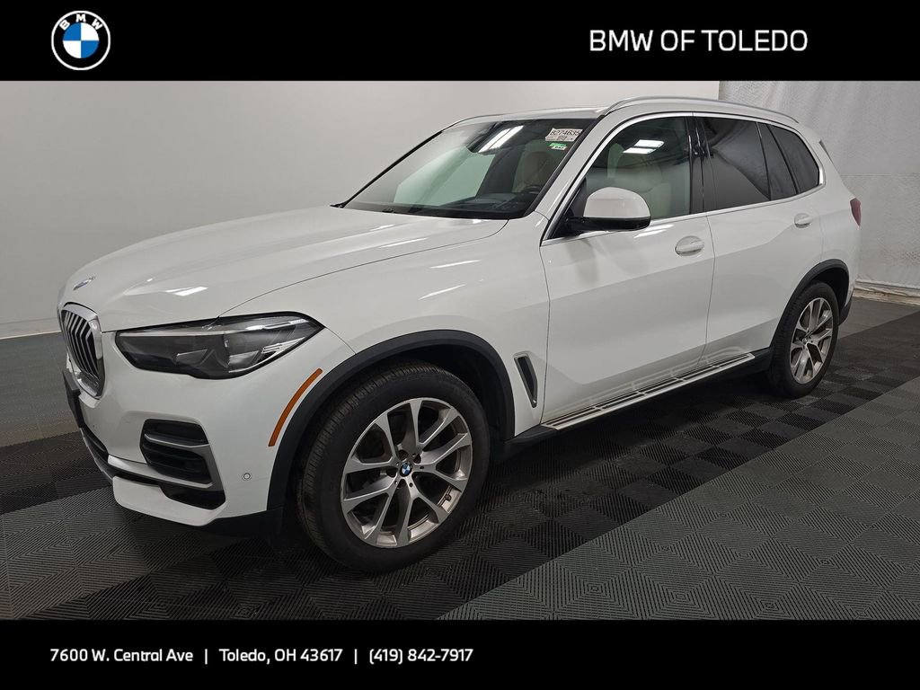 Used 2022 BMW X5 xDrive40i w/ Premium Package image 1