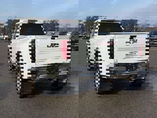 Used 2024 GMC Sierra 3500 SLE image 6