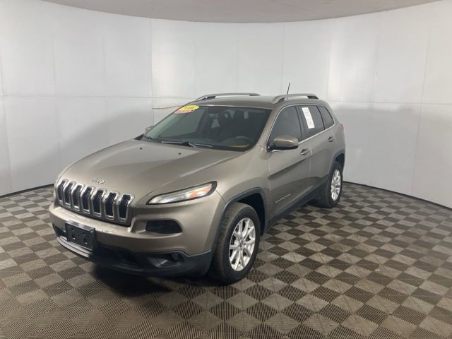 Used 2016 Jeep Cherokee Latitude w/ Comfort/Convenience Group image 1