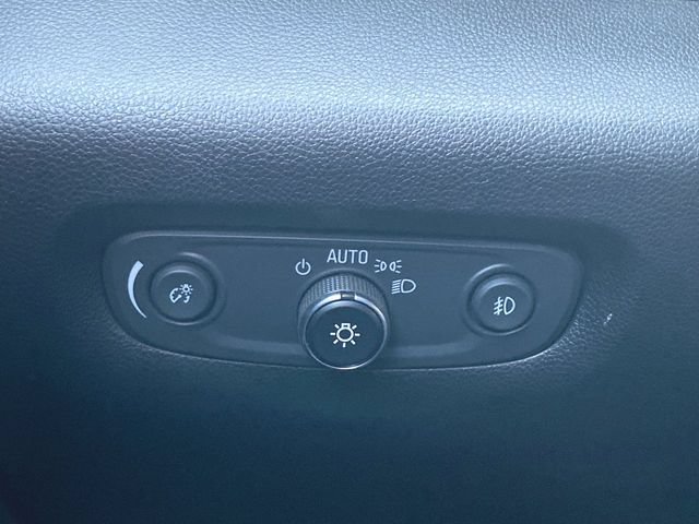 Used 2019 Chevrolet Traverse LT w/ LPO, Floor Liner Package AWD/4WD image 17