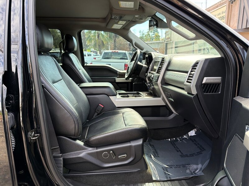 Used 2017 Ford F250 Lariat w/ Lariat Ultimate Package AWD/4WD image 21