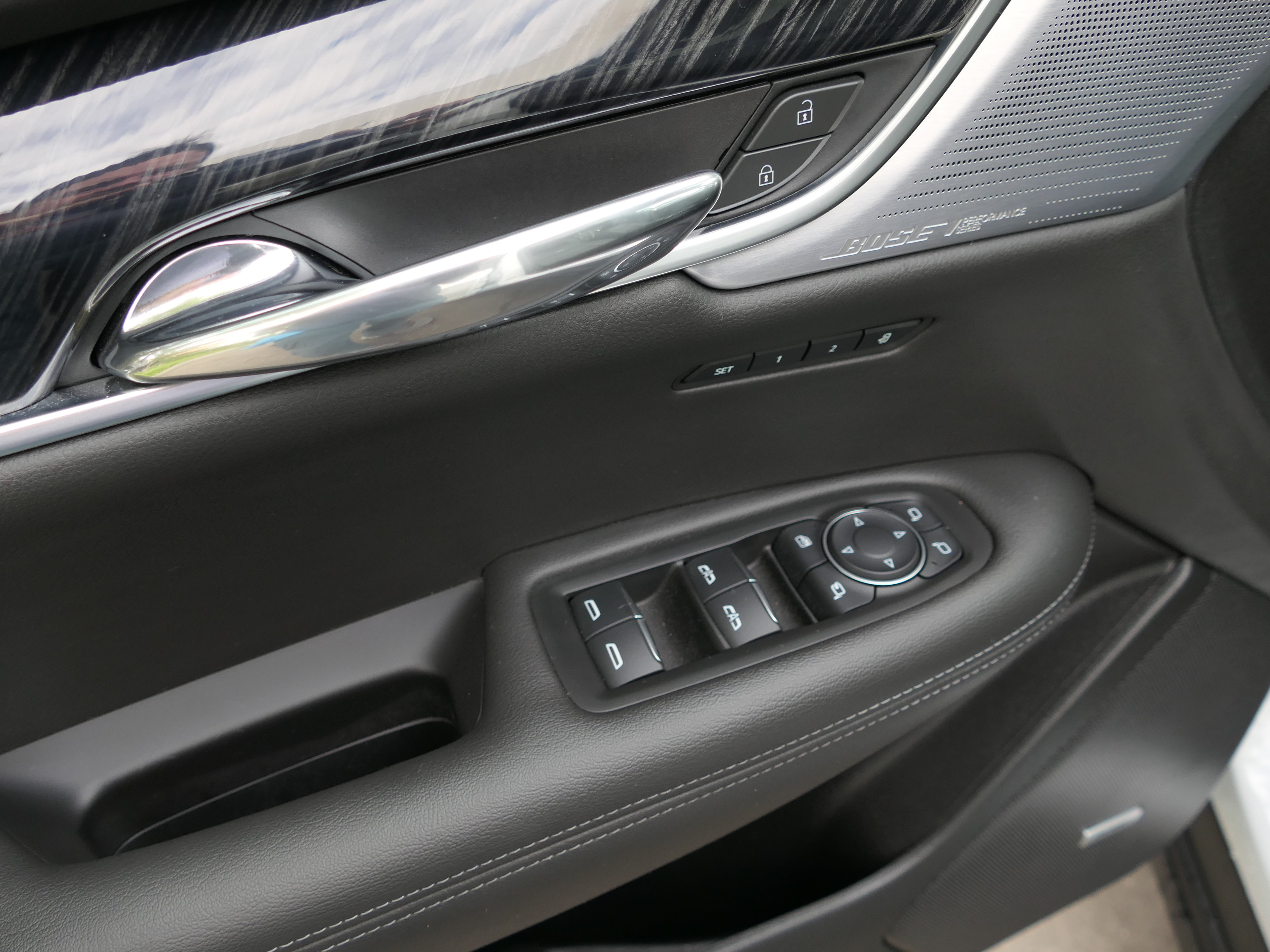New 2025 Cadillac XT6 Premium Luxury FWD image 11