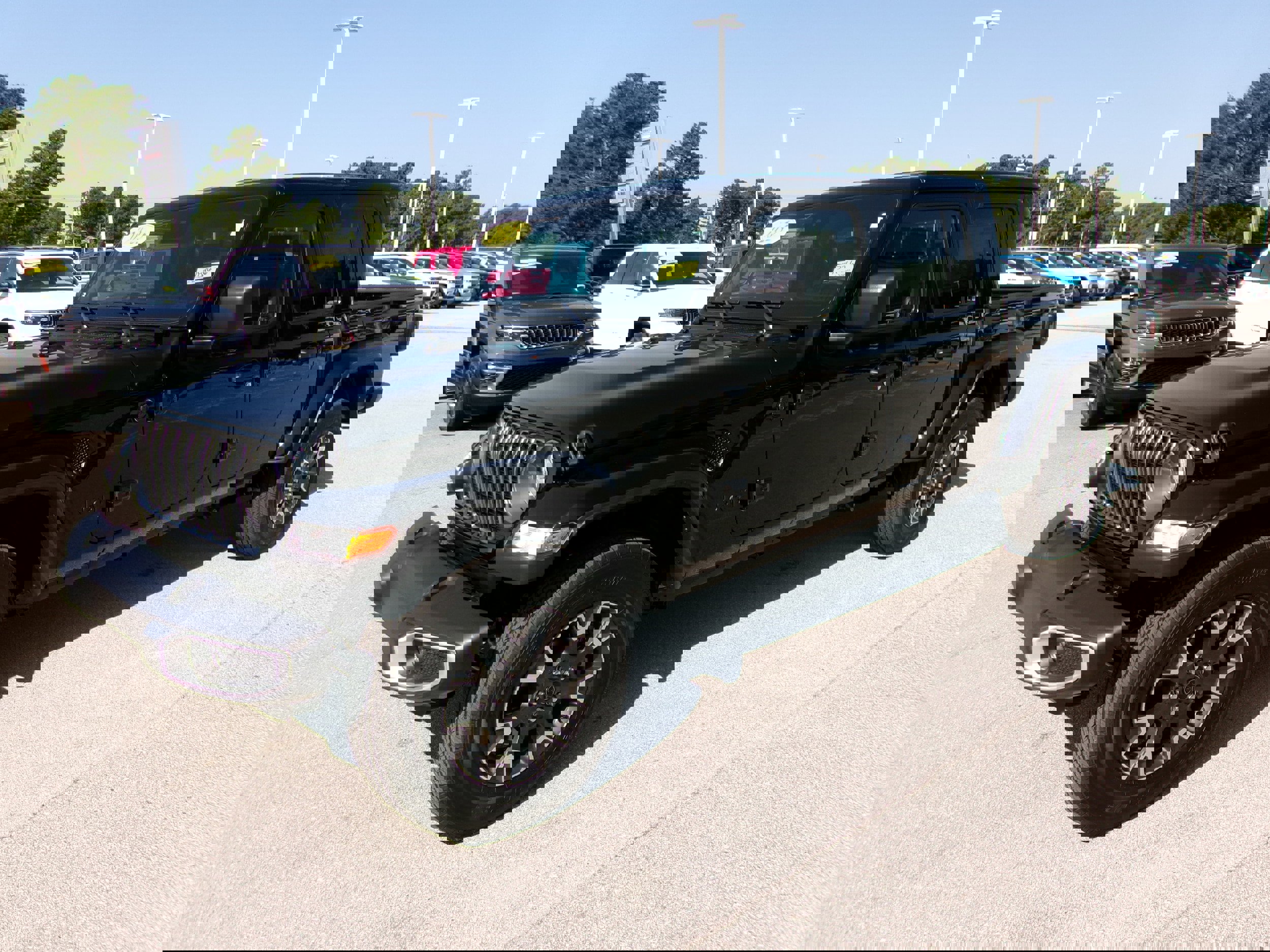 New 2025 Jeep Gladiator Sport w/ Premium Package image 2