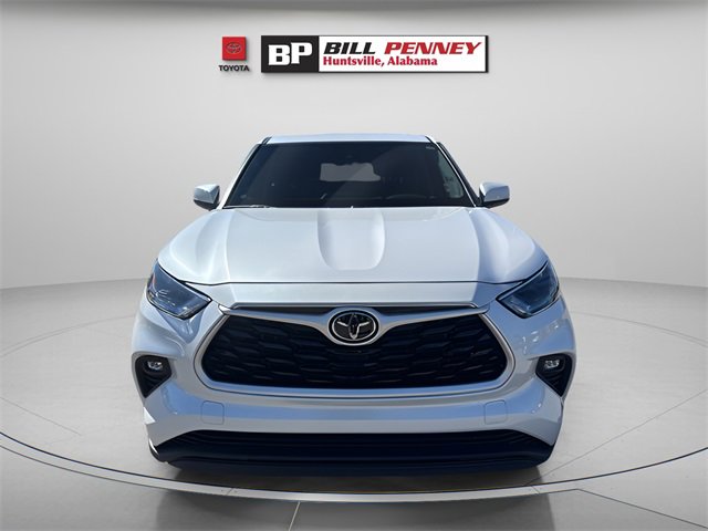 Used 2024 Toyota Highlander LE image 8