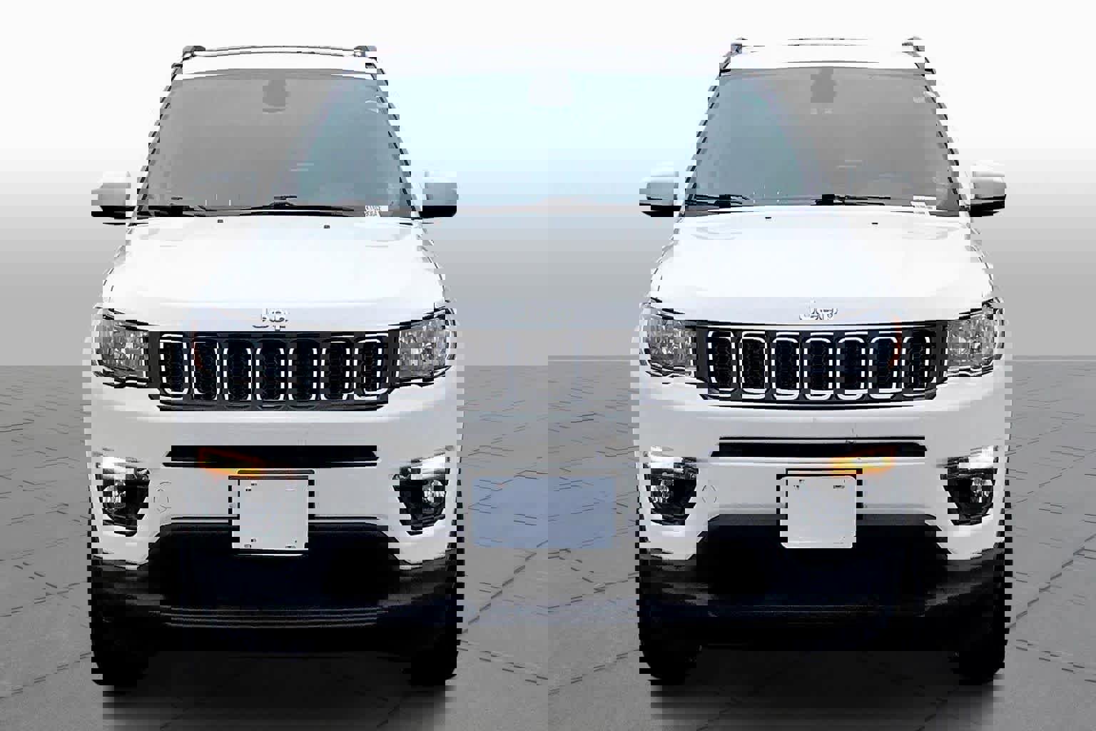 Used 2019 Jeep Compass Latitude w/ Cold Weather Group image 4