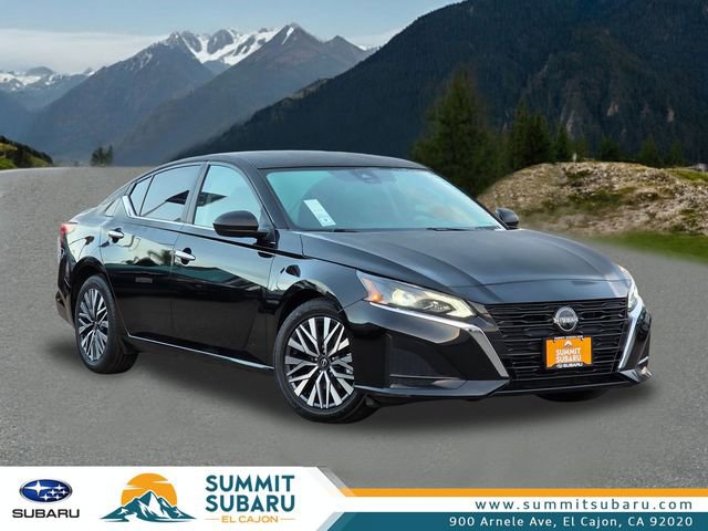 Used 2024 Nissan Altima 2.5 SV