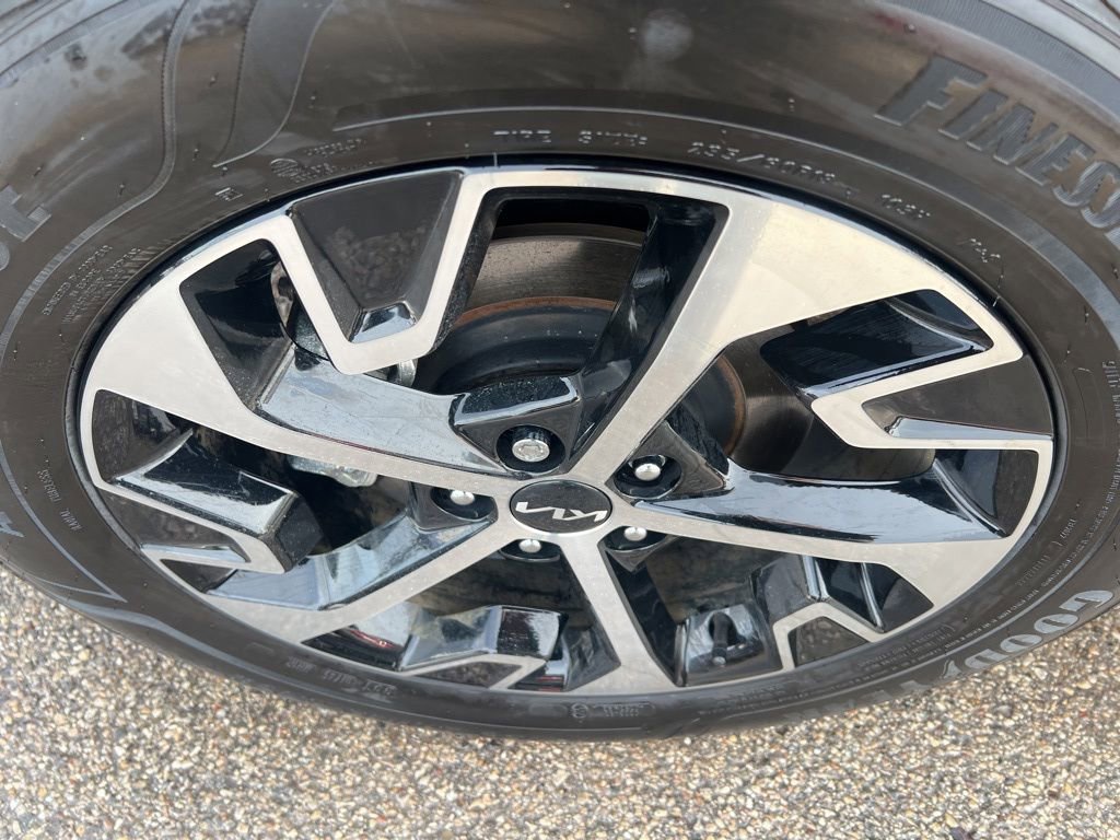 Certified 2025 Kia Sportage EX image 39