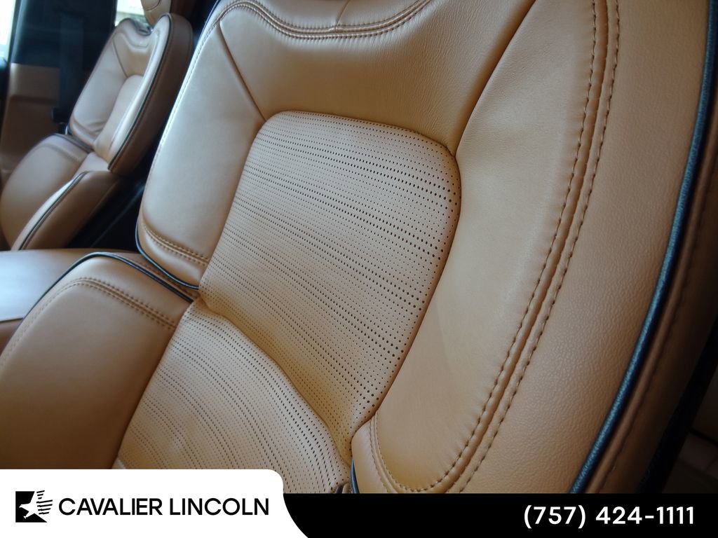 Used 2024 Lincoln Aviator Black Label w/ Dynamic Handling Package image 8