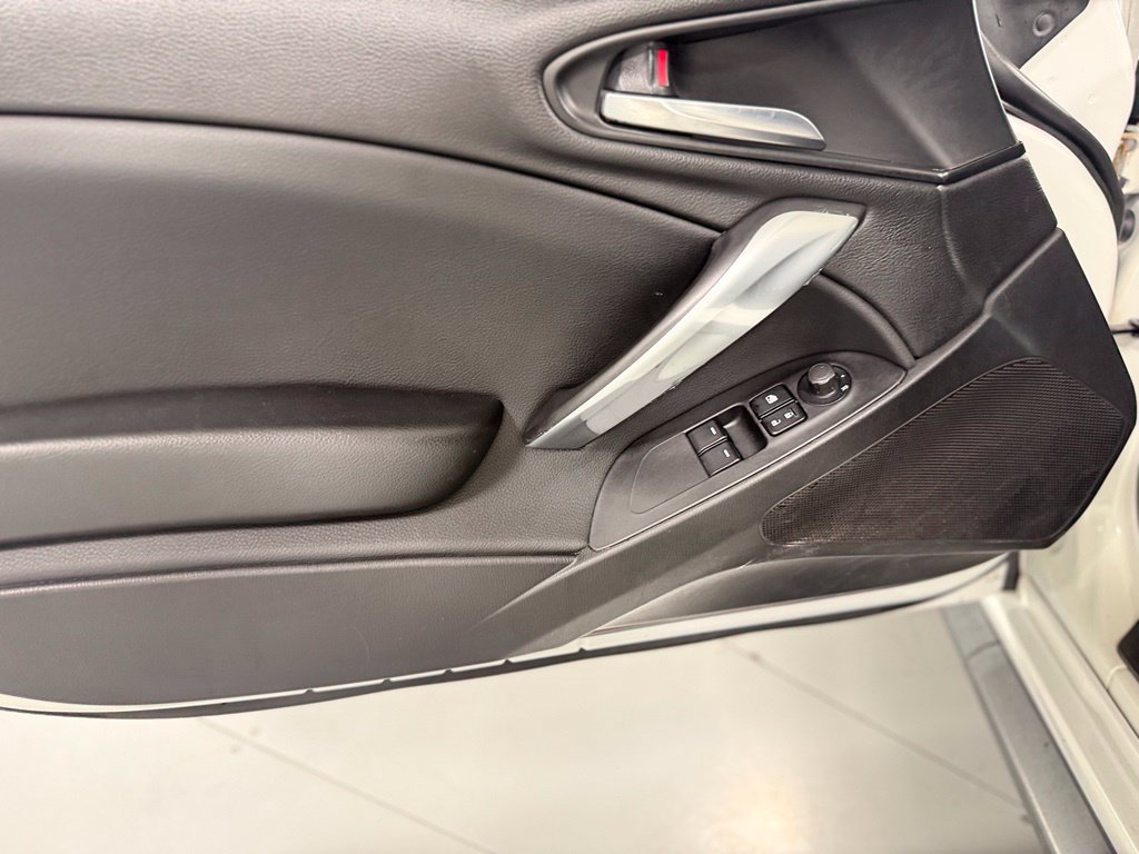 Used 2017 FIAT 124 Spider Abarth RWD image 13