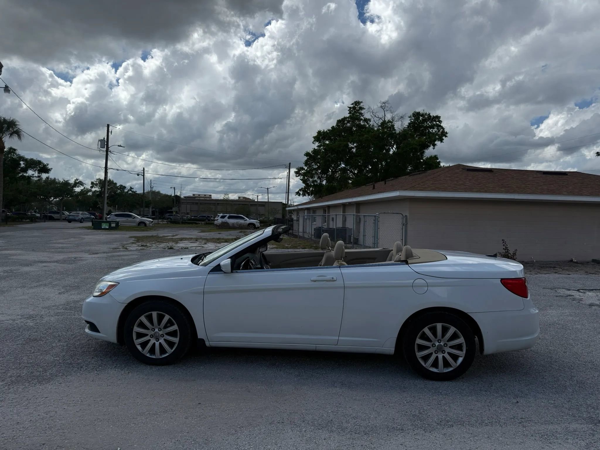 Used 2014 Chrysler 200 Touring image 5