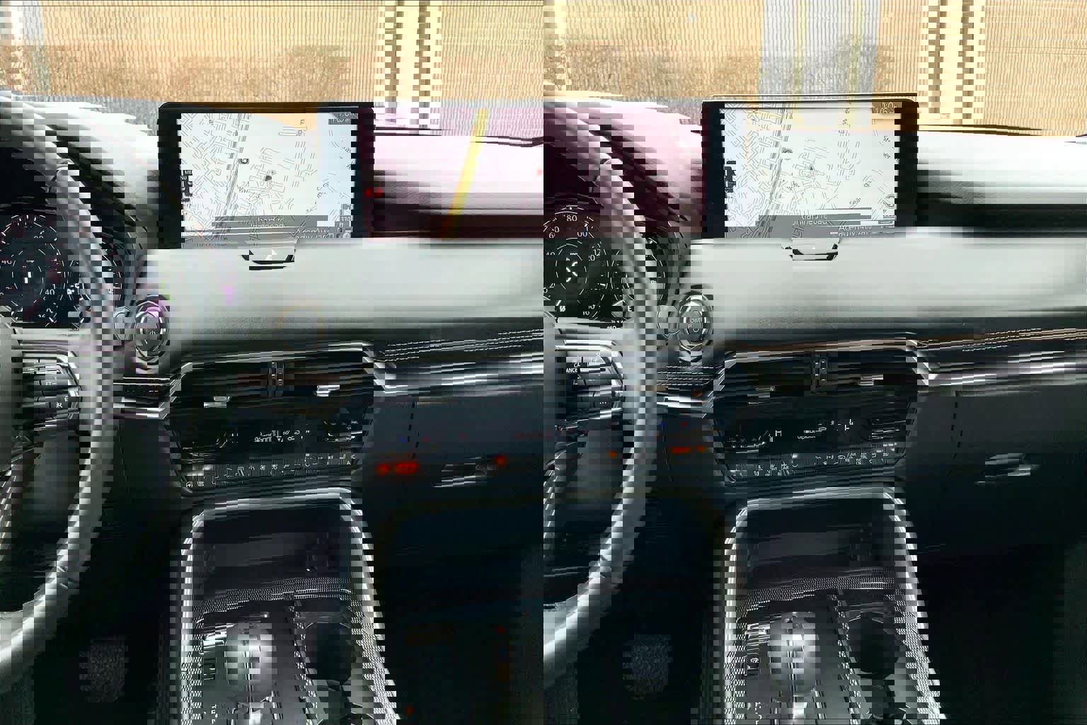 Used 2024 MAZDA CX-90 Plug-In Hybrid w/ Premium Plus image 7