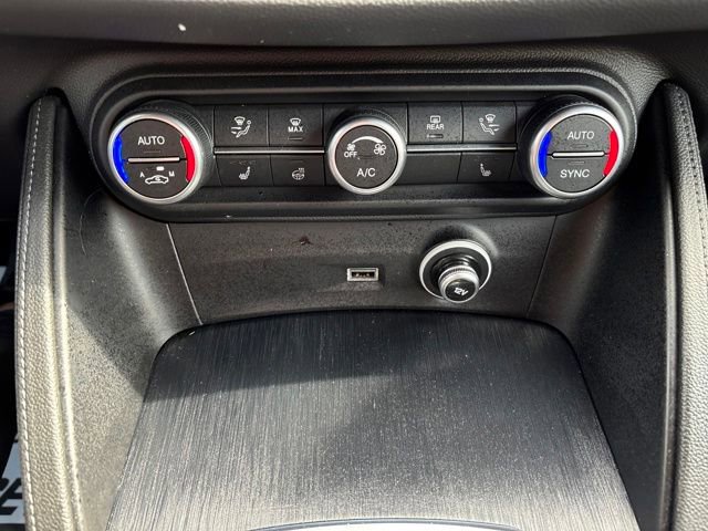 Used 2024 Alfa Romeo Stelvio Sprint AWD/4WD image 19