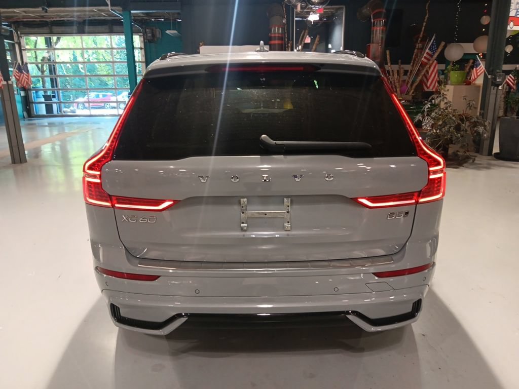 Used 2024 Volvo XC60 B5 Plus w/ Protection Package Premier AWD/4WD image 14