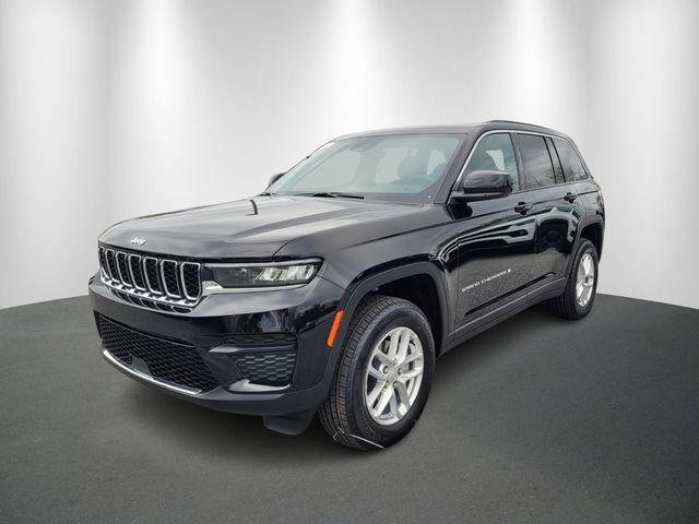 New 2025 Jeep Grand Cherokee Laredo X RWD image 2