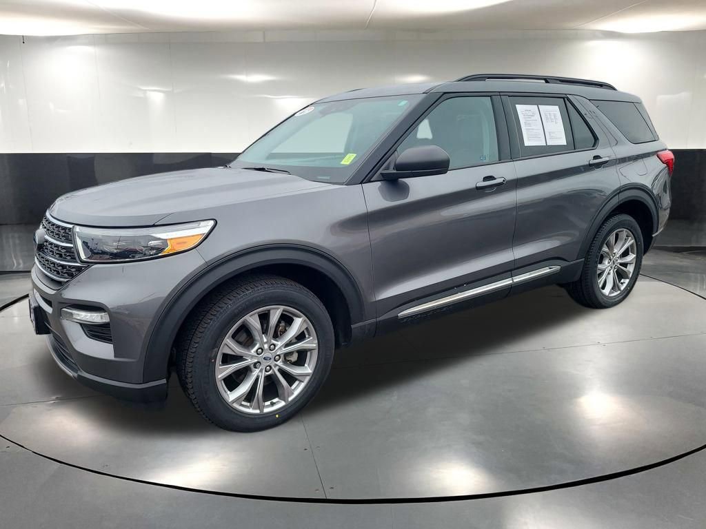 Used 2023 Ford Explorer XLT image 11