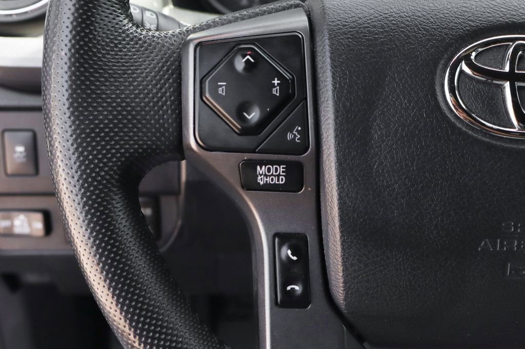 Used 2020 Toyota Tacoma TRD Off-Road w/ Technology Package AWD/4WD image 24