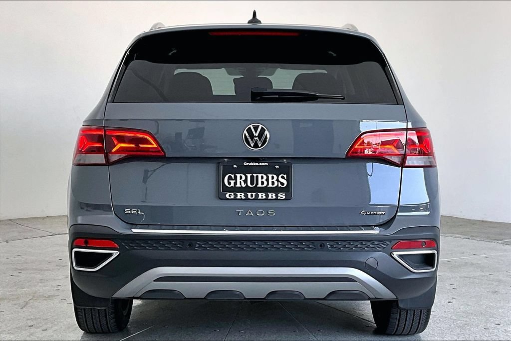 Used 2024 Volkswagen Taos SEL AWD/4WD image 4