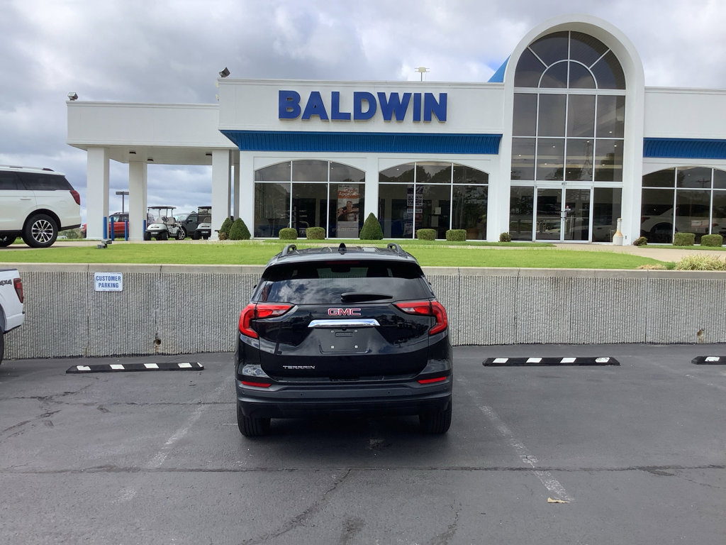 Used 2020 GMC Terrain SLE w/ Driver Convenience Package image 6