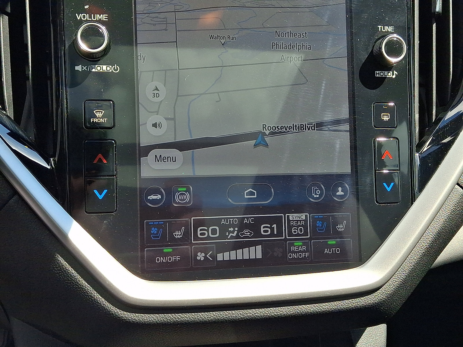 Used 2023 Subaru Ascent Touring AWD/4WD image 17