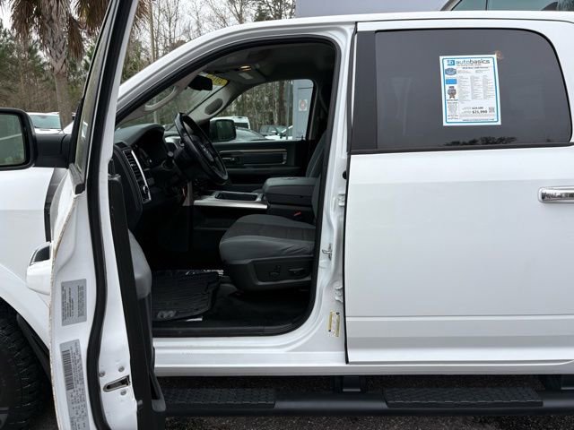 Used 2018 RAM 1500 SLT image 10