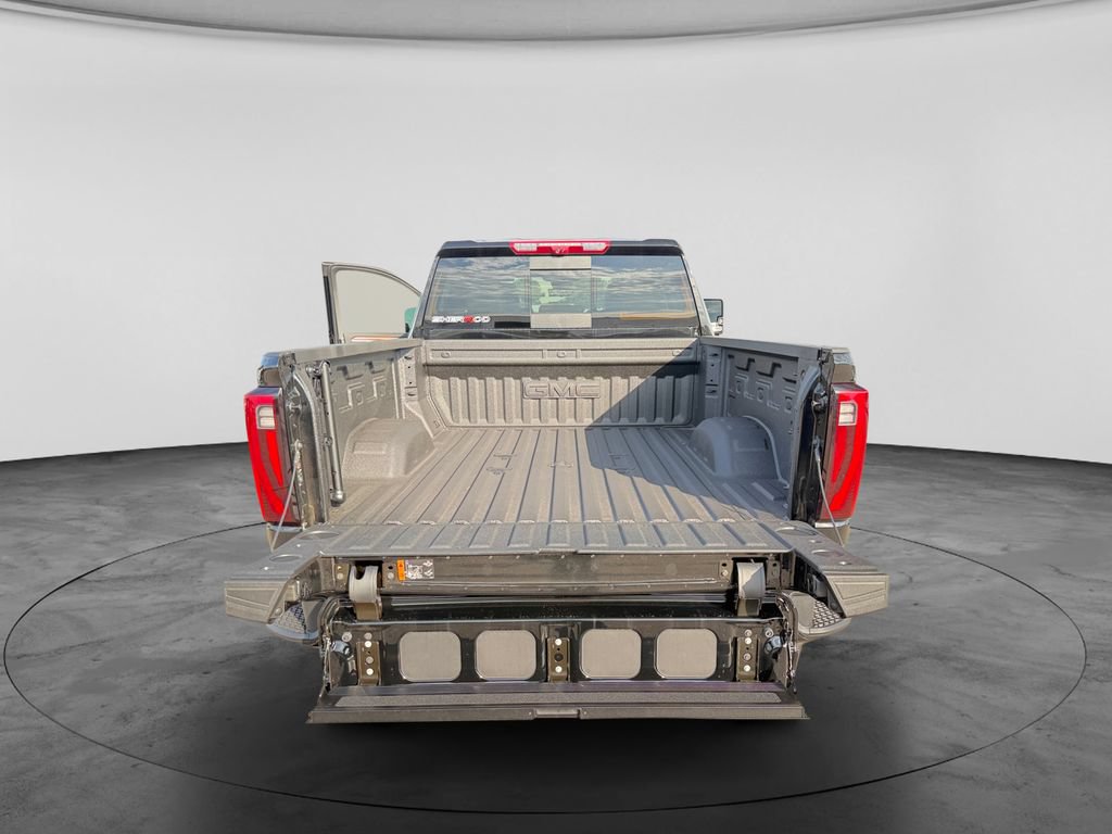 New 2026 GMC Sierra 2500 Denali w/ Technology Package AWD/4WD image 39