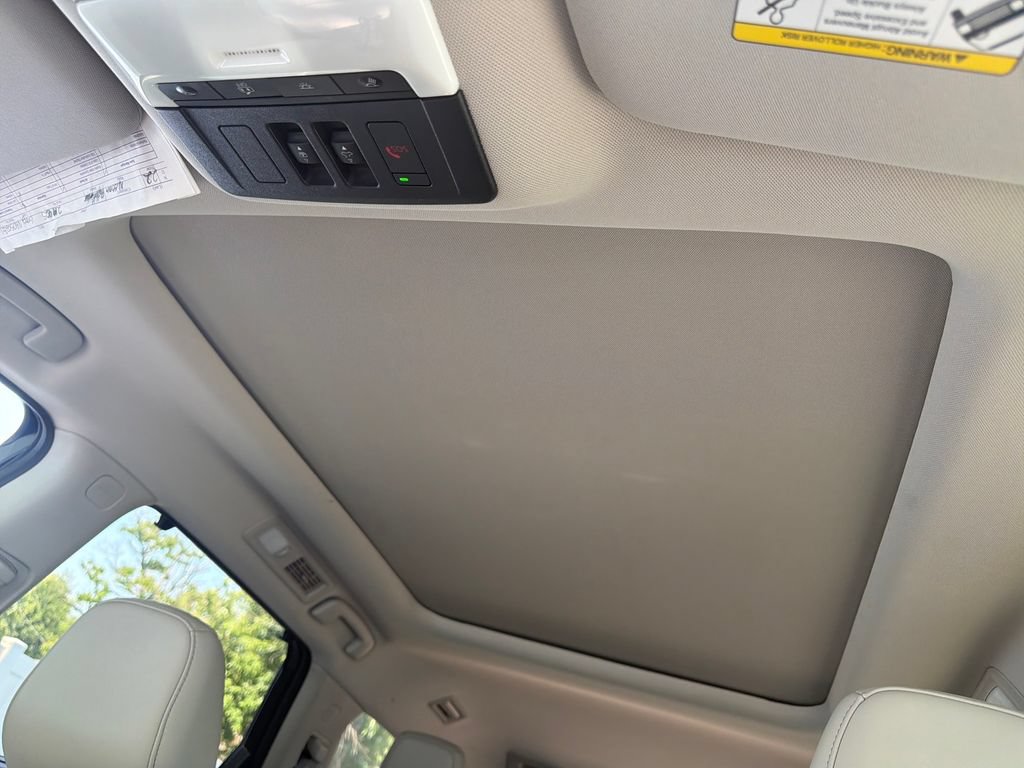 Used 2022 Nissan Pathfinder Platinum w/ Cargo Package FWD image 23