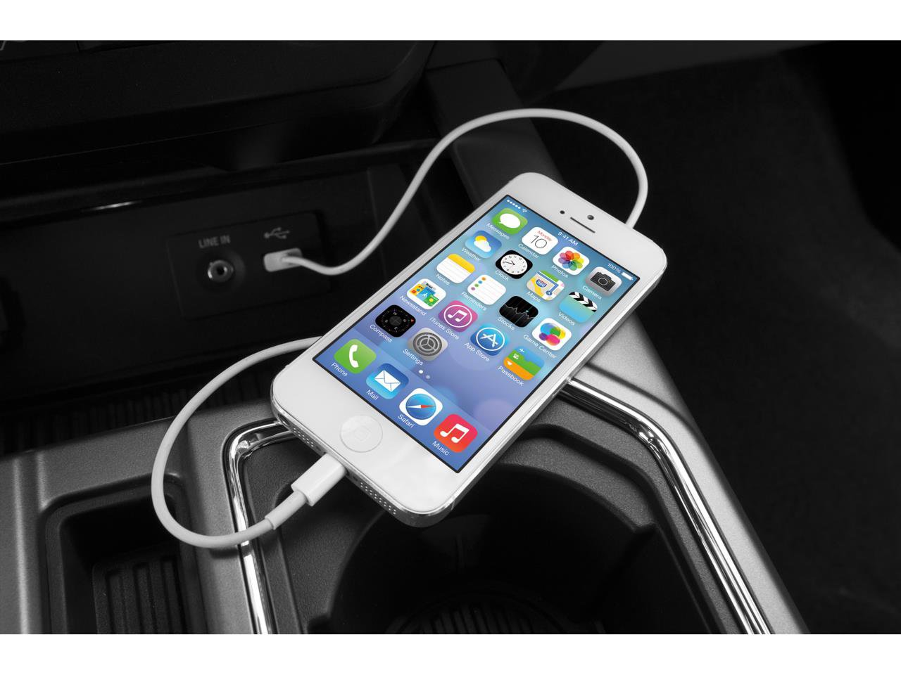 Used 2015 Ford F150 XLT w/ Equipment Group 302A Luxury image 11