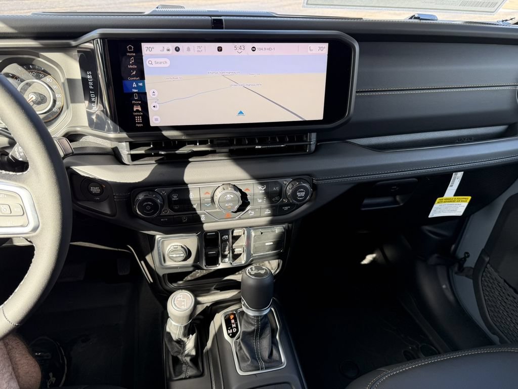New 2026 Jeep Wrangler Unlimited Sahara AWD/4WD image 21