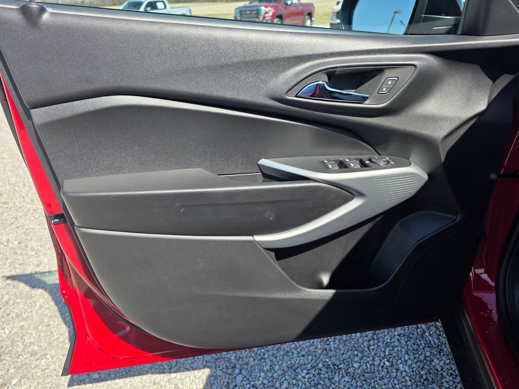 New 2026 Chevrolet Trax RS w/ Driver Confidence Package image 7