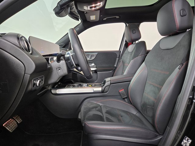 Certified 2024 Mercedes-Benz GLB 35 AMG 4MATIC image 18