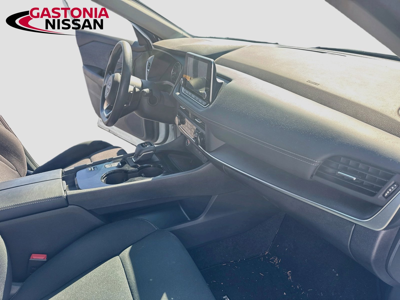 Used 2023 Nissan Rogue S FWD image 34