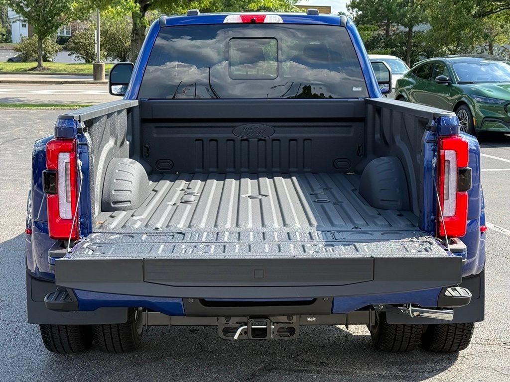 New 2026 Ford F350 Platinum w/ Platinum Plus Package AWD/4WD image 31