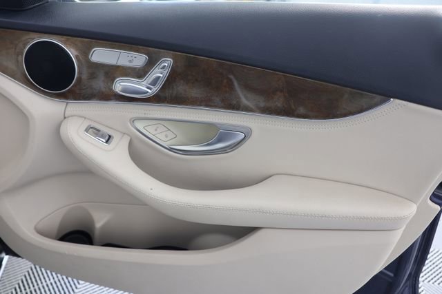 Used 2015 Mercedes-Benz C 300 4MATIC Sedan image 26