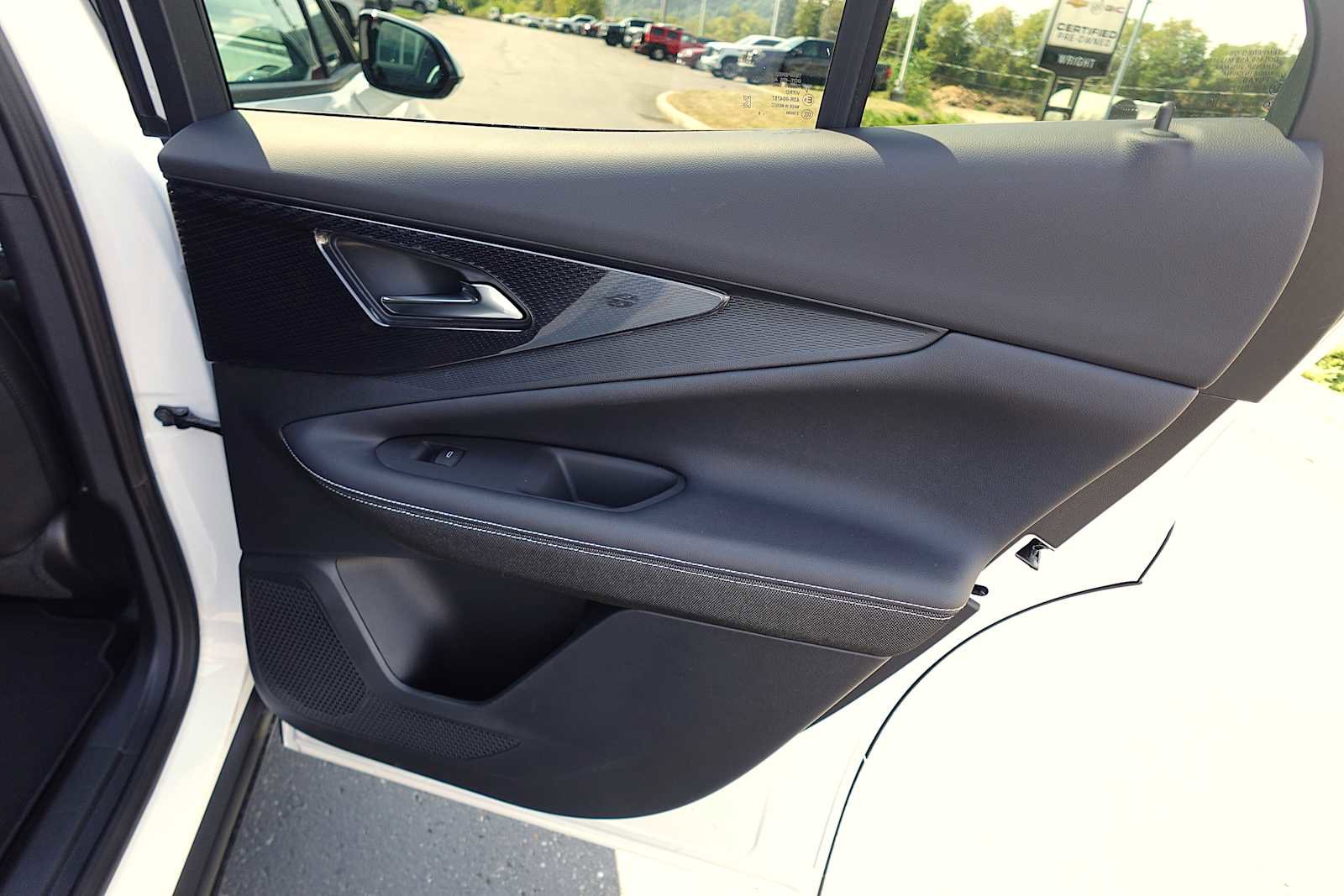 New 2026 Chevrolet Blazer EV LT image 25