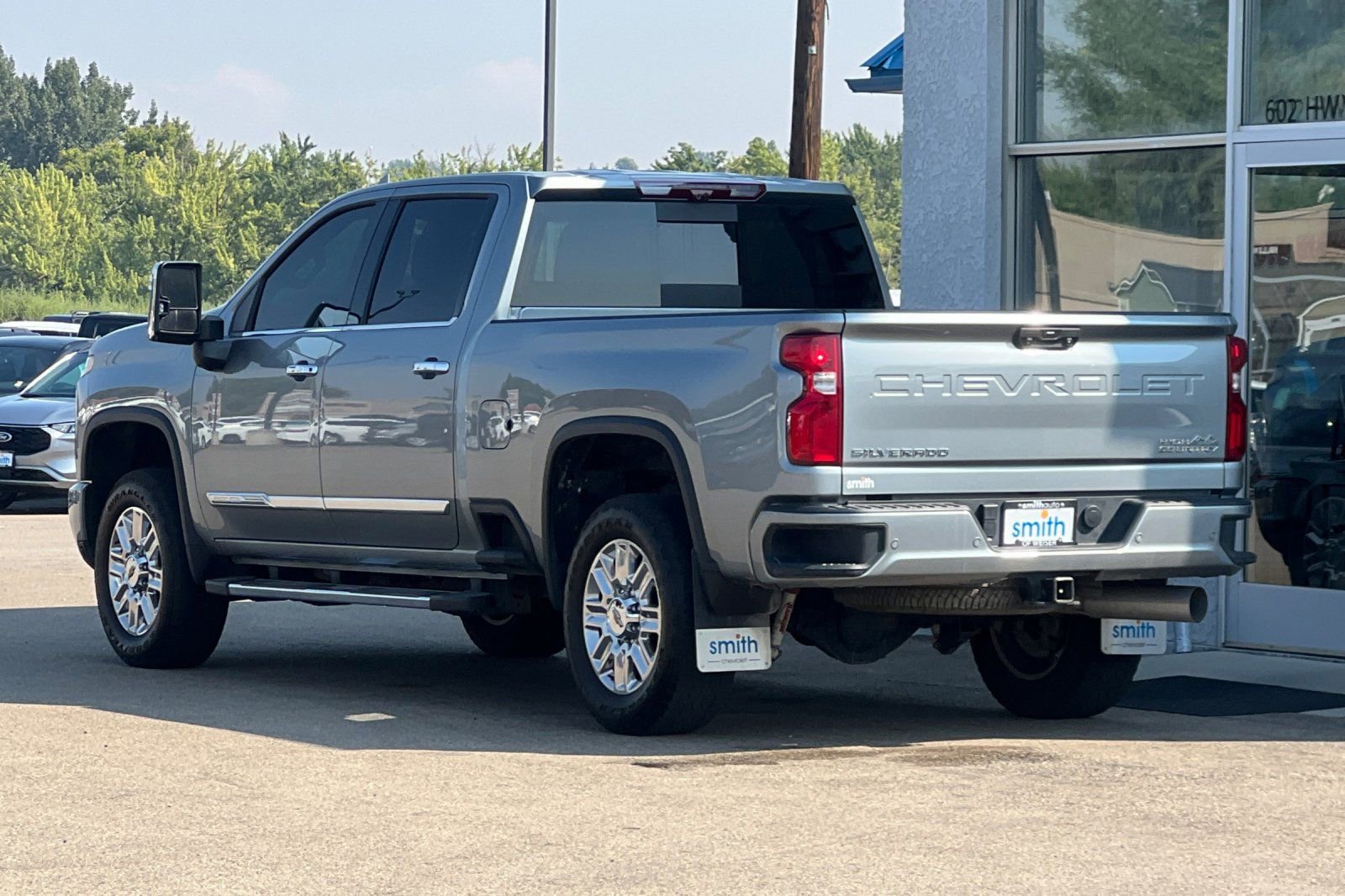Used 2024 Chevrolet Silverado 2500 High Country w/ Technology Package image 6