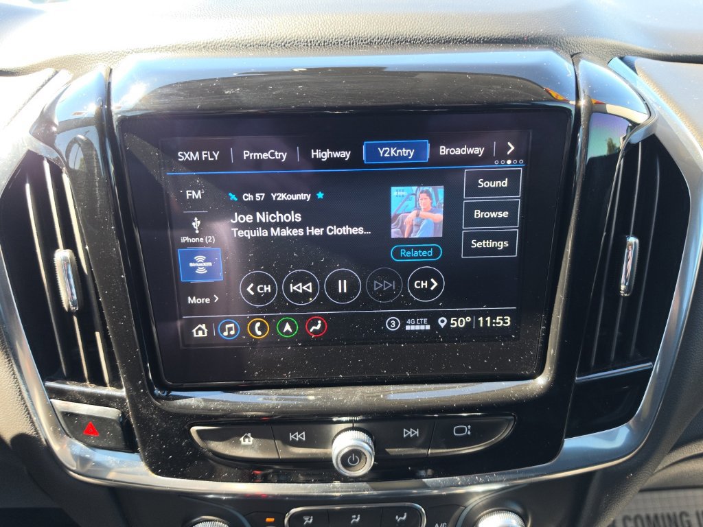 Used 2021 Chevrolet Traverse RS FWD image 42